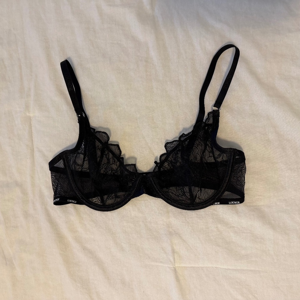Lounge Underwear Illustration Balcony Lace Bra